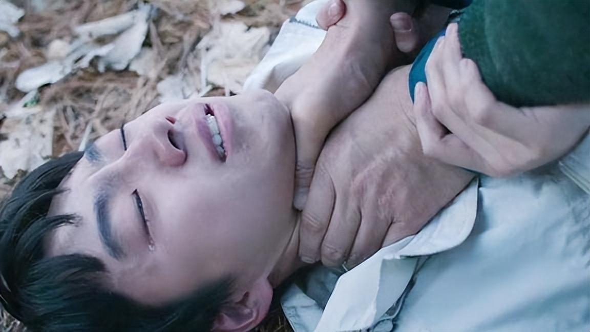 帅哥掐死视频走红,学习自信成就辉煌人生