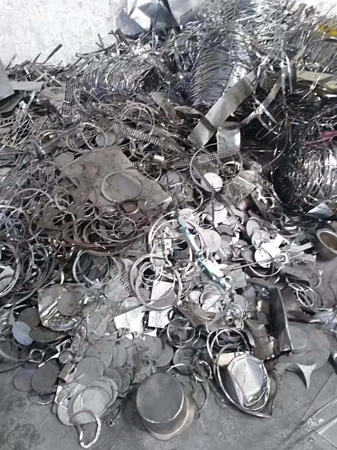 304废钢最新价格及市场走势与领域地位分析