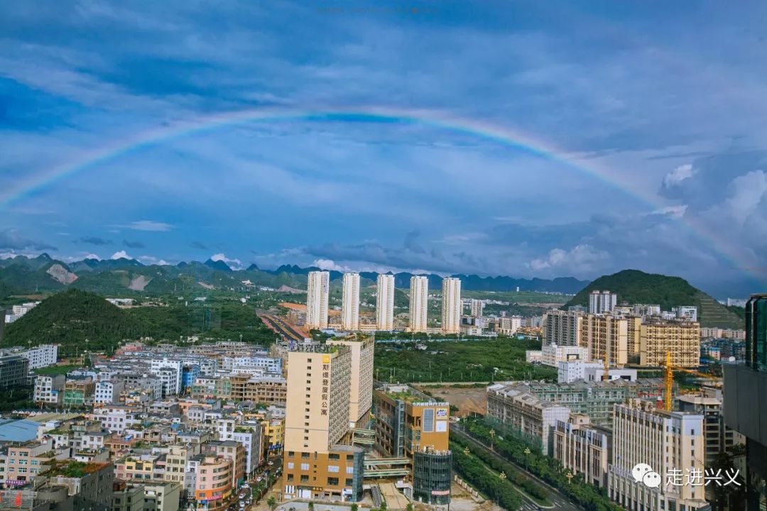 最新兴义市，变化中的城市，心中的力量展现风采