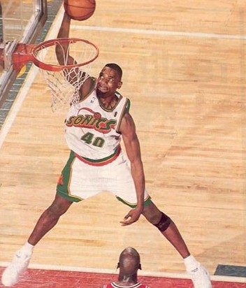 坎普比赛,竞技与娱乐的微妙平衡之战