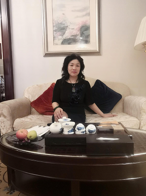 演员徐荭，从舞台到荧屏的自信与成就感之路
