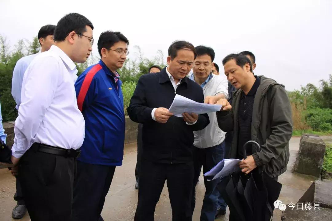 藤县机场最新航拍图揭秘现代化航空枢纽的壮丽景色