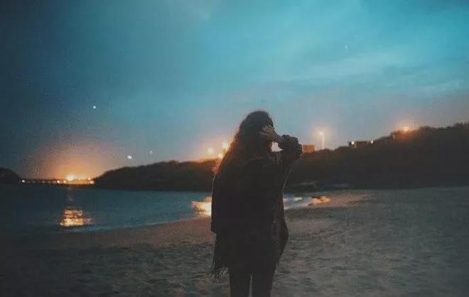 情感涟漪,最新伤感词汇涌动心头